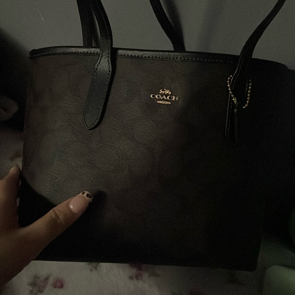 Coach mini tote bag! 🫦